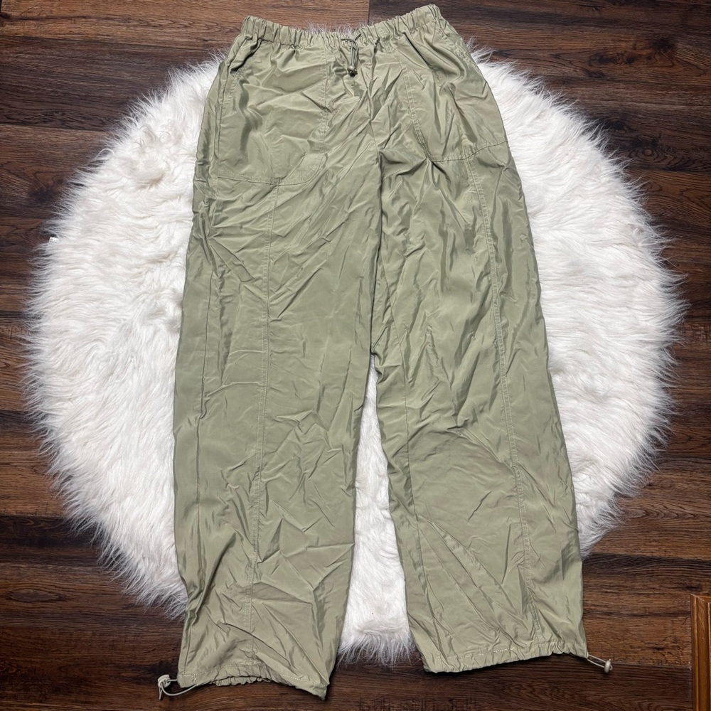 Lelis Green Swishy Jogger Pants size Small